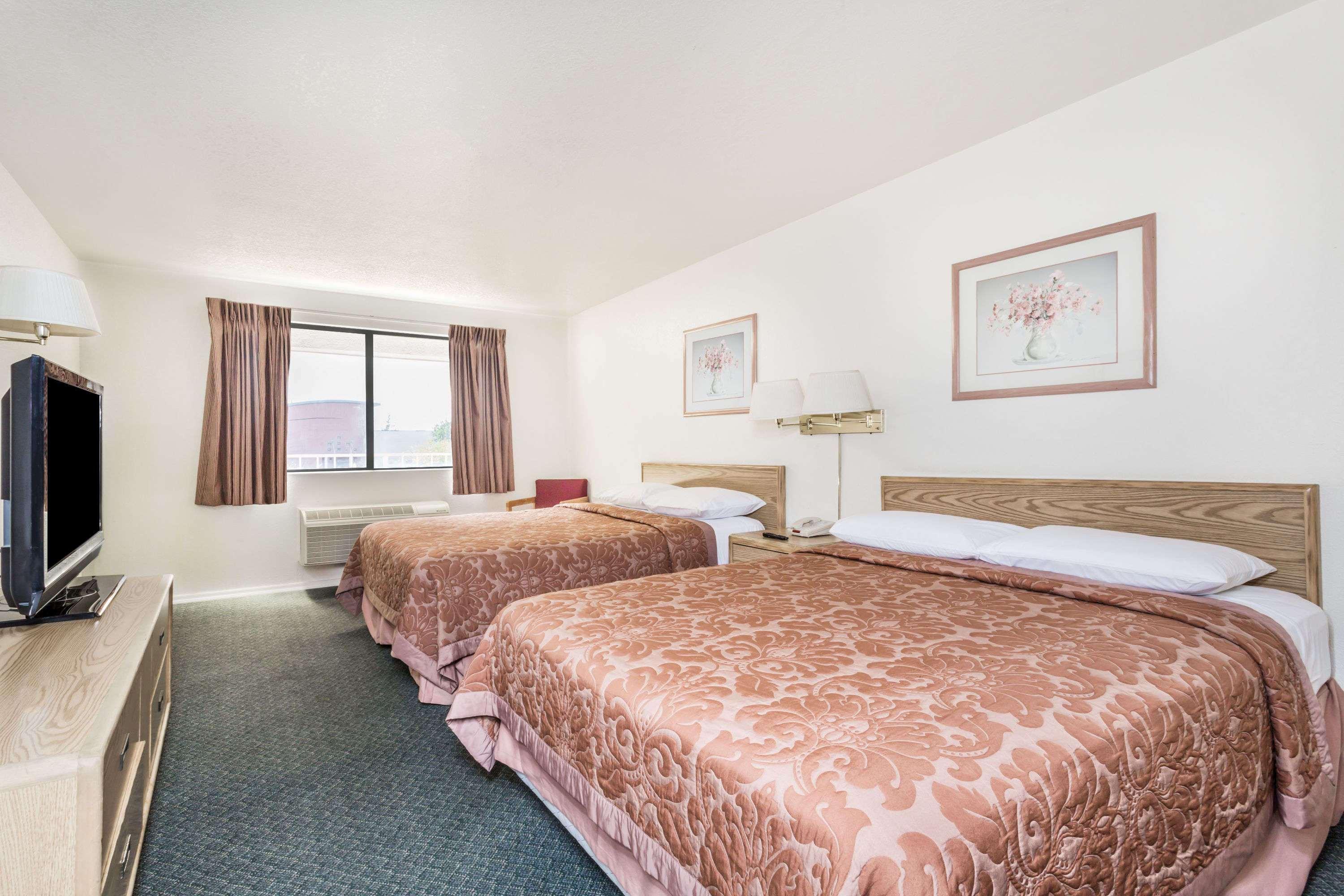 Super 8 By Wyndham Phoenix Metro North Bagian luar foto