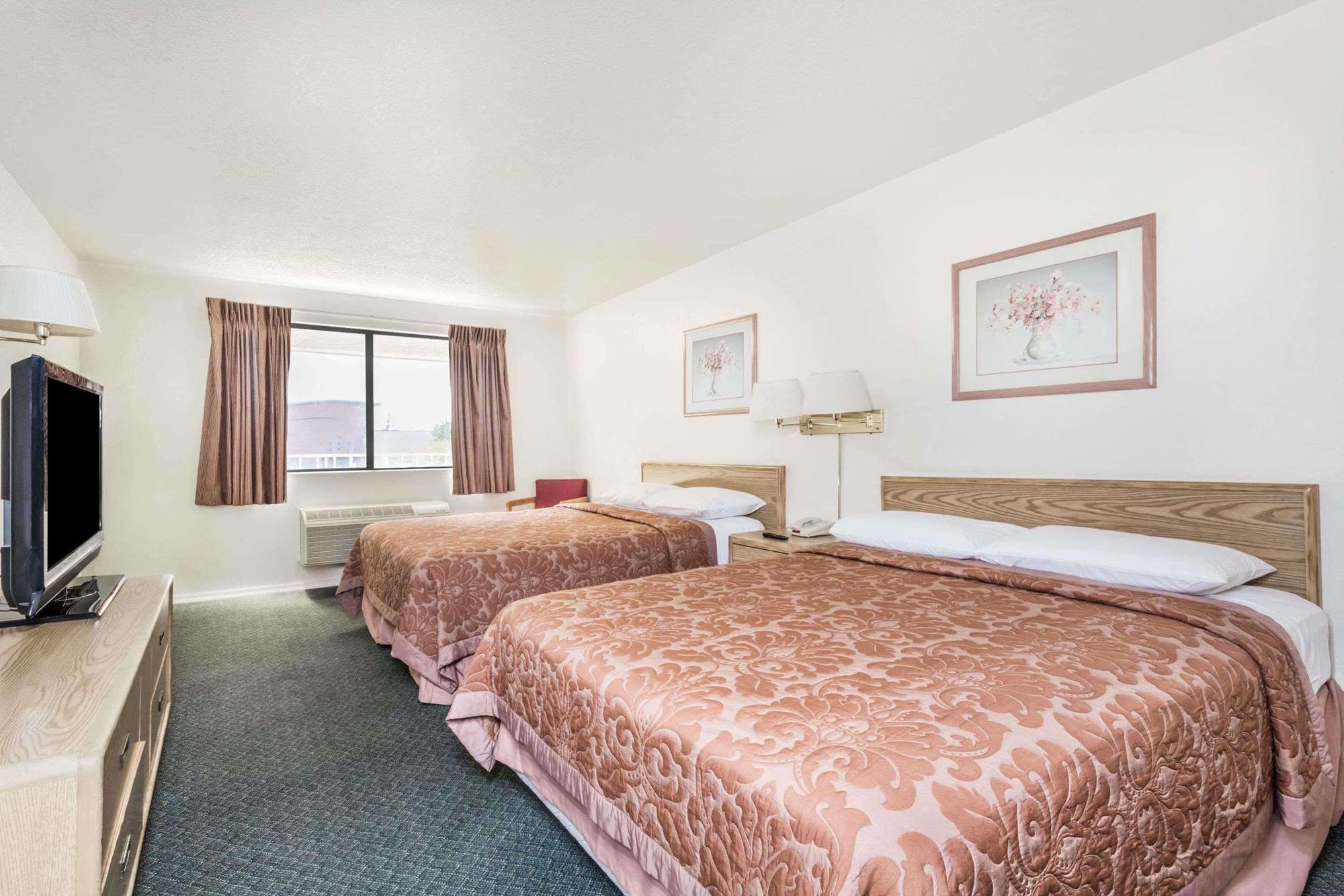 Super 8 By Wyndham Phoenix Metro North Bagian luar foto